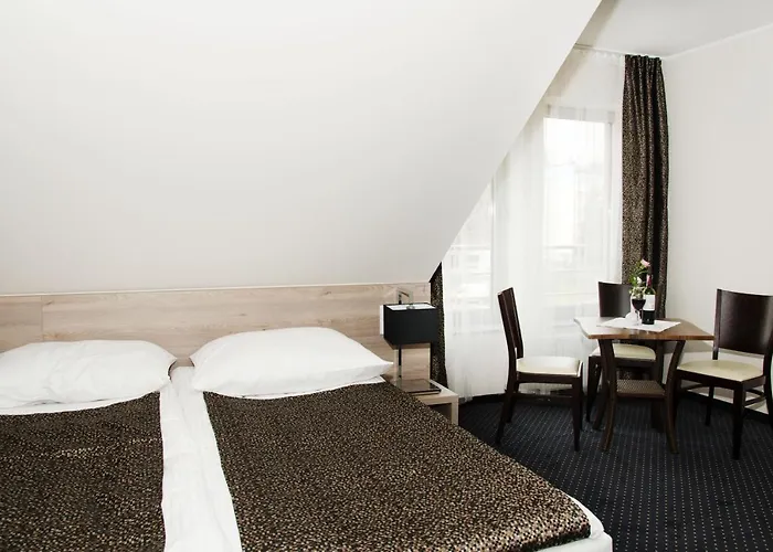 Goscinne Wip מלון דירות 4*